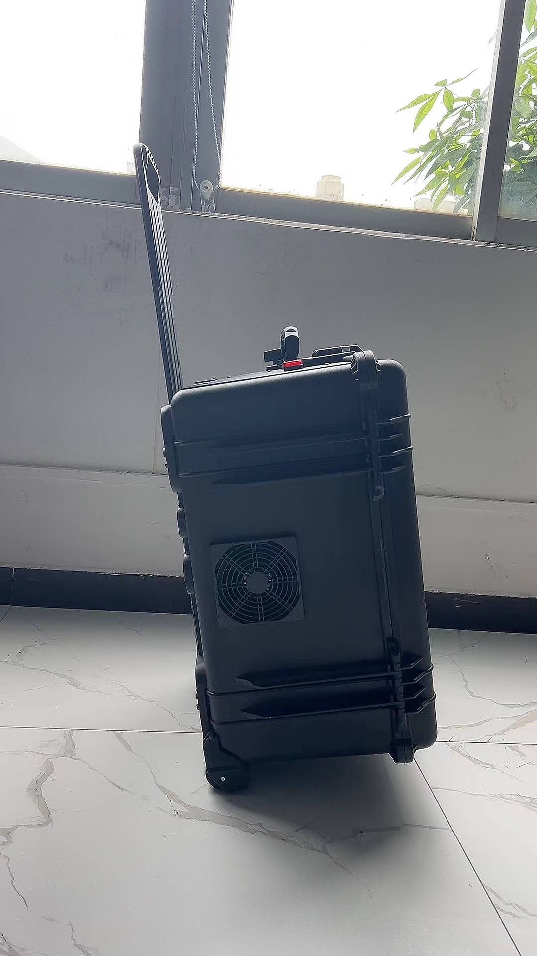 普宁手拉箱型移动通信干扰器